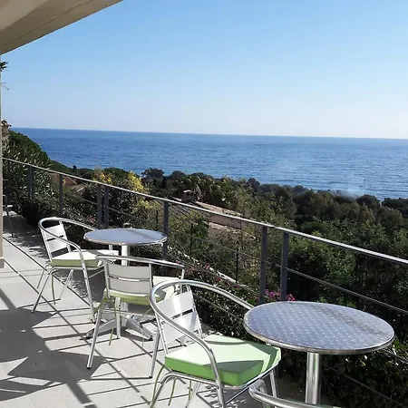 0349 Pino Alto, 9p. Sainte-maxime, Var